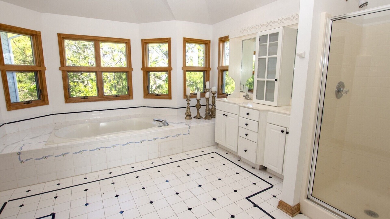 Photo of Bathroom in Ocean Hill