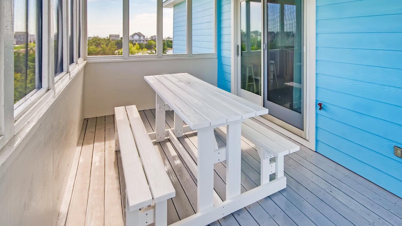 Photo of Outdoor in Waves