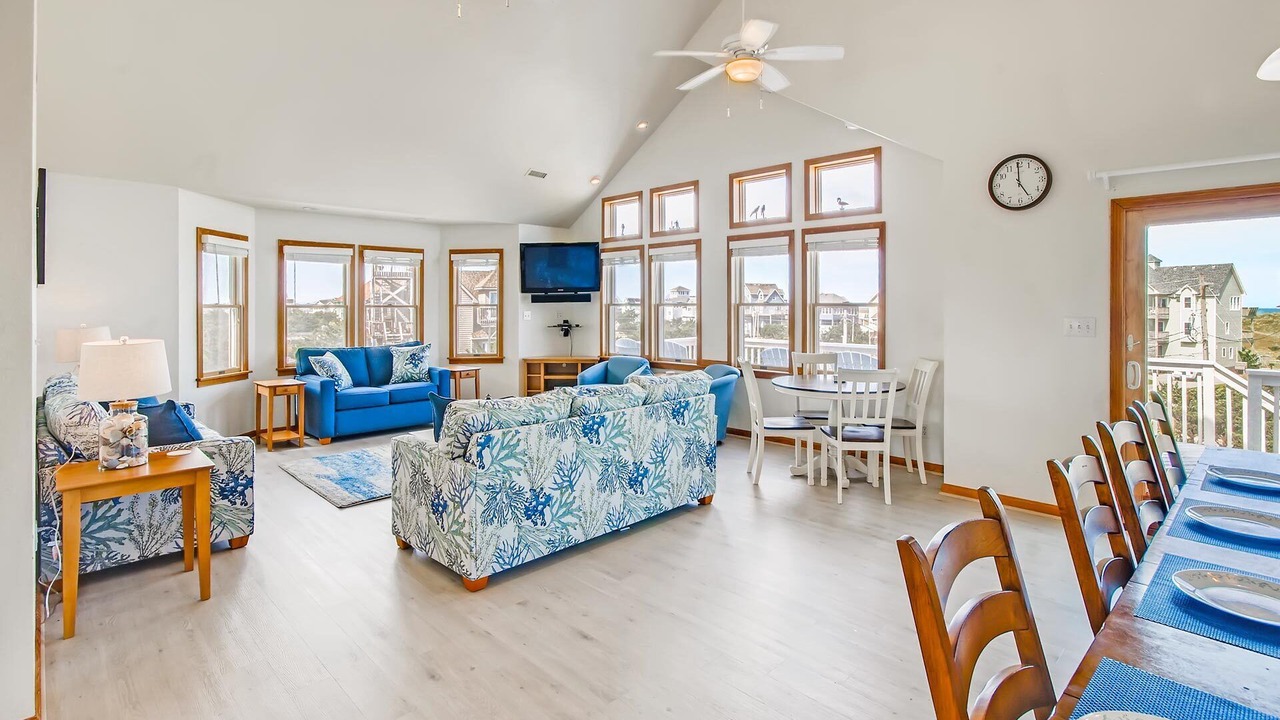 Photo of Bedroom in Waves