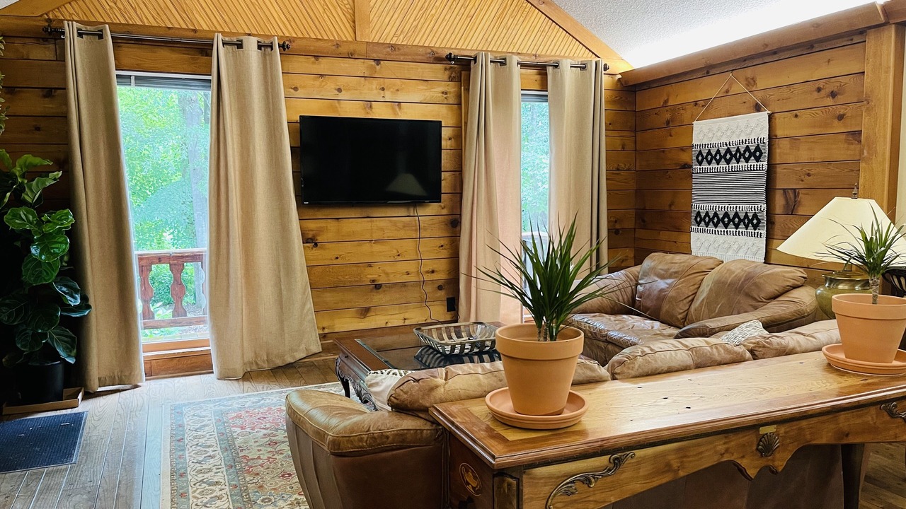 Photo of Livingroom in Greensboro