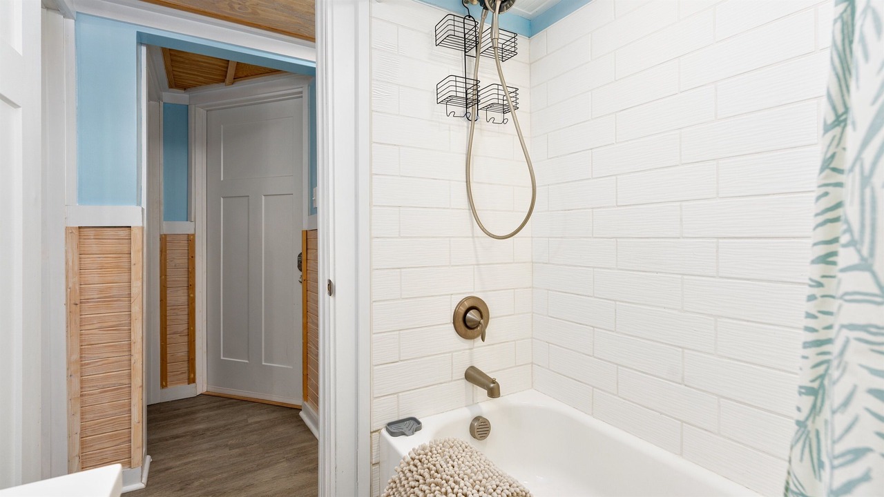 Photo of Bathroom in Topsail Beach
