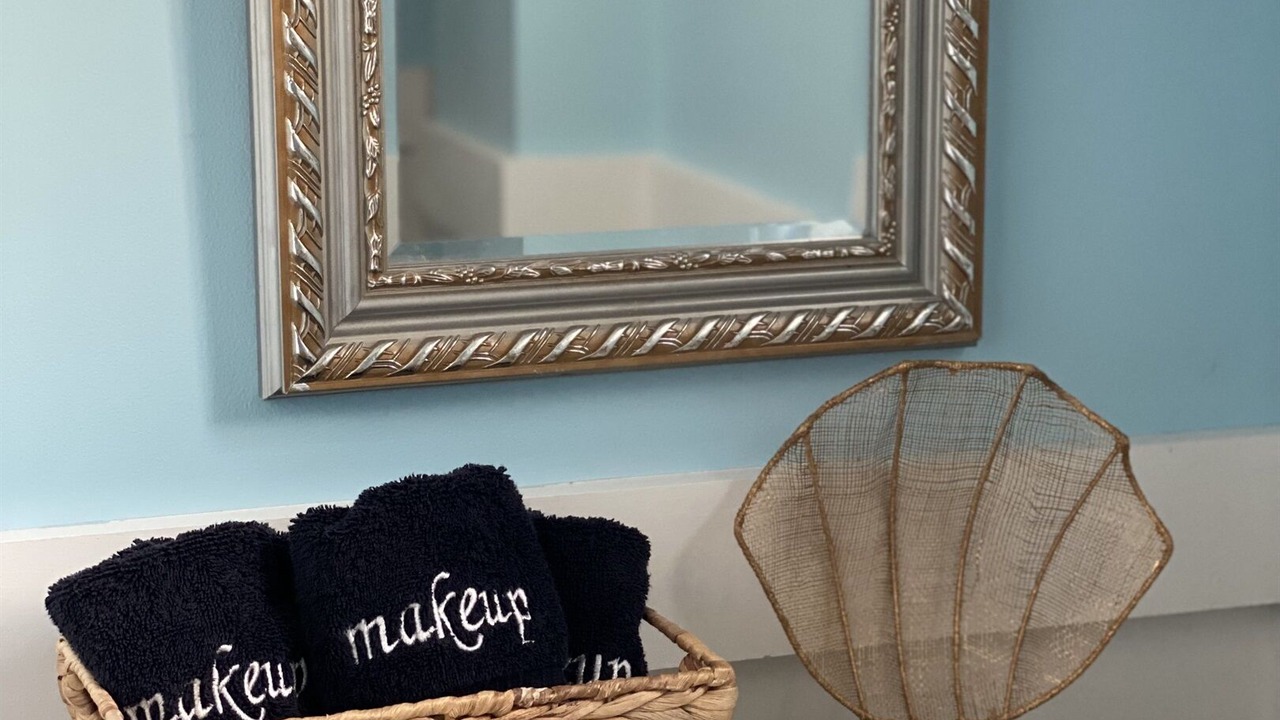 Photo of Bathroom in Topsail Beach