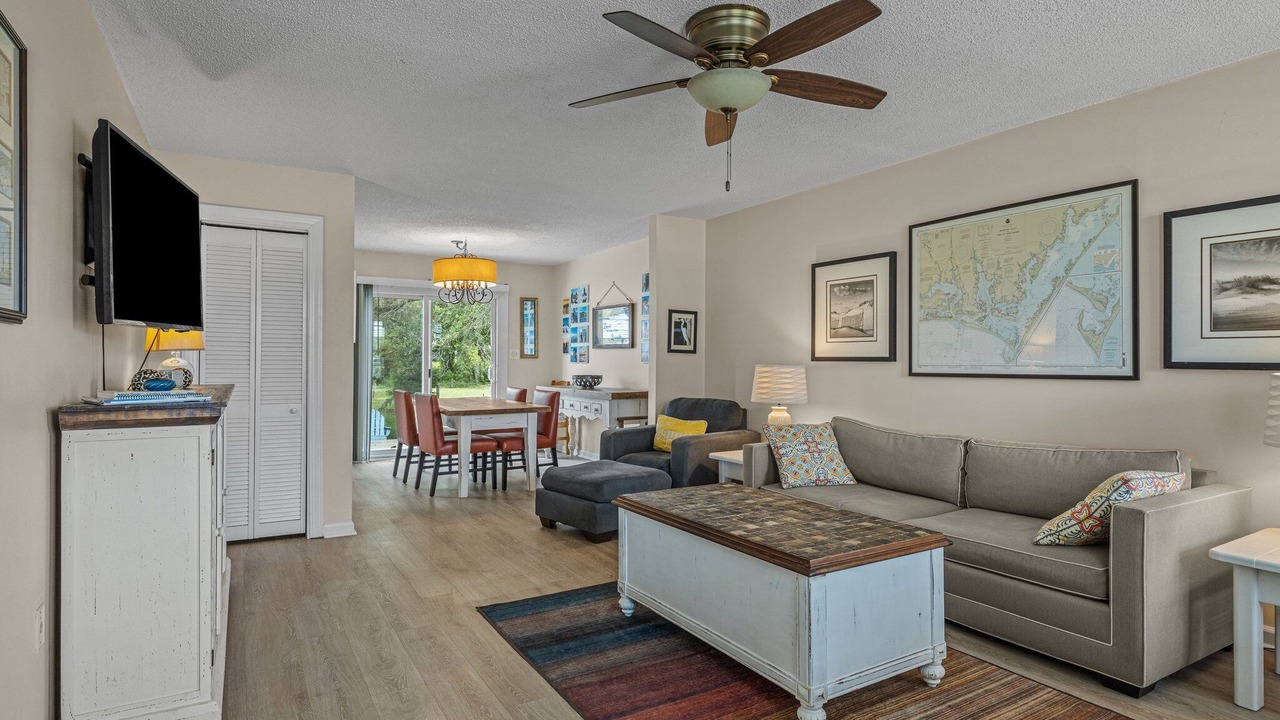 Photo of Livingroom in Harkers Island