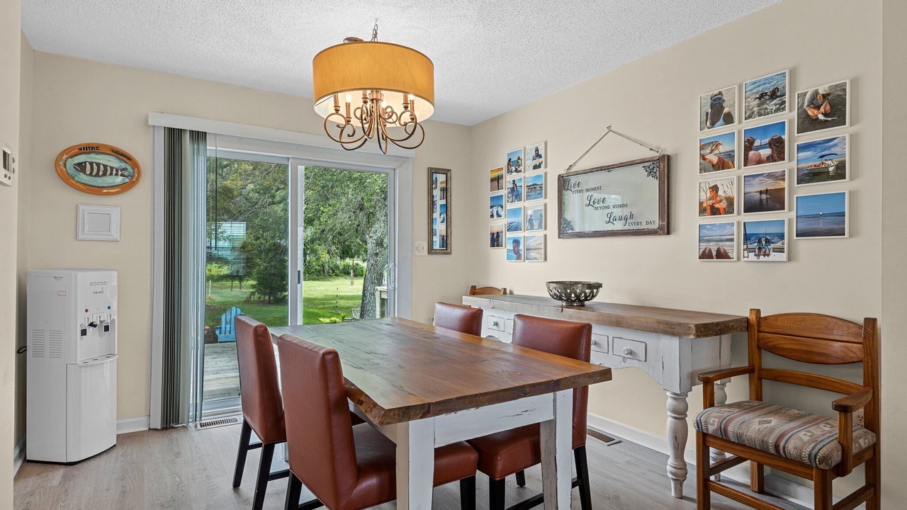 Photo of Livingroom in Harkers Island