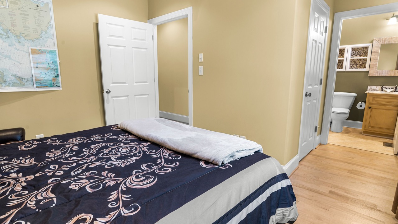 Photo of Bedroom in Oriental