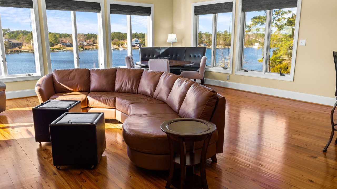 Photo of Livingroom in Oriental