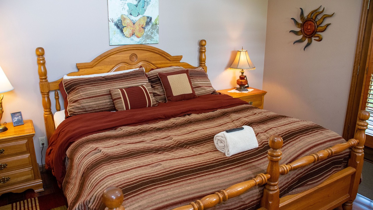Photo of Bedroom in Wears Valley