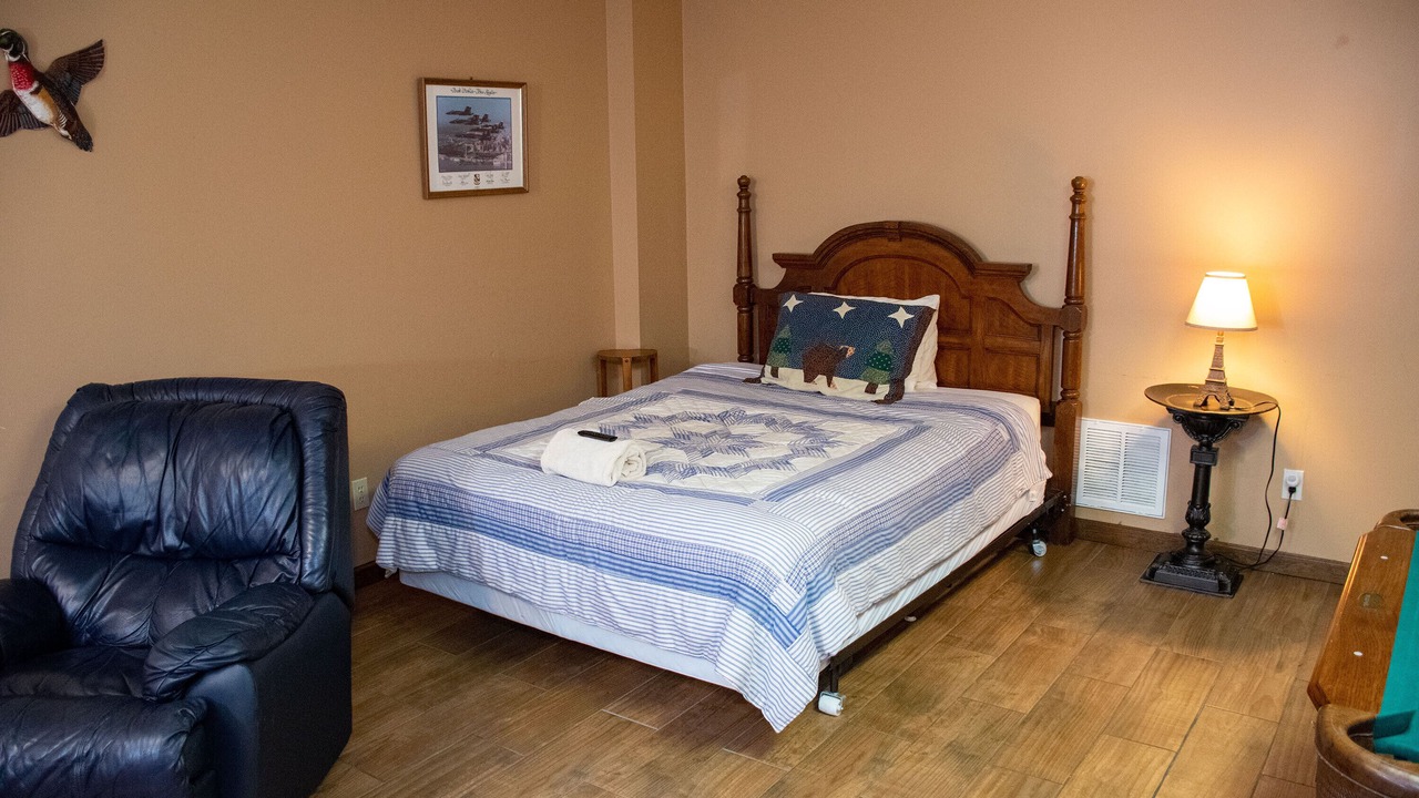 Photo of Bedroom in Wears Valley
