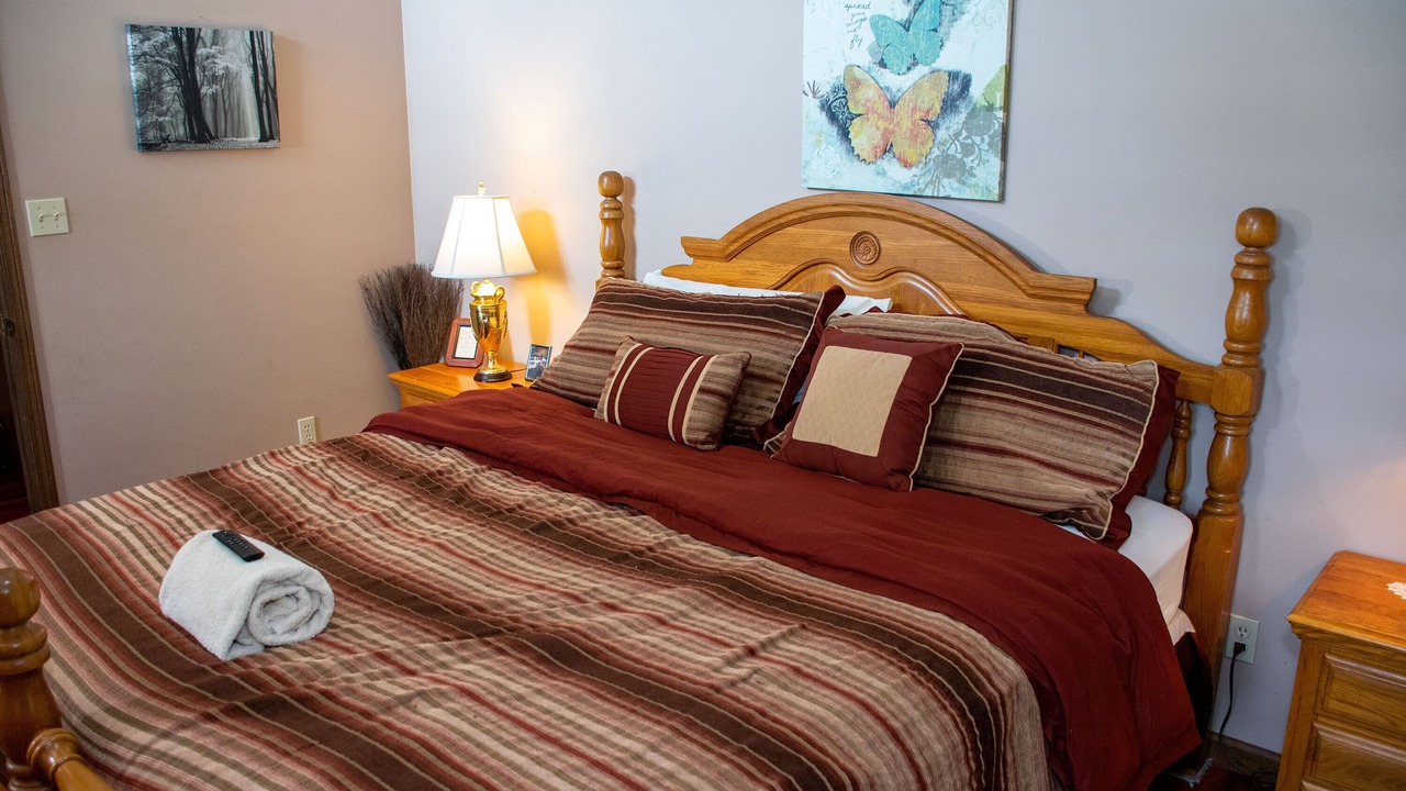 Photo of Bedroom in Wears Valley