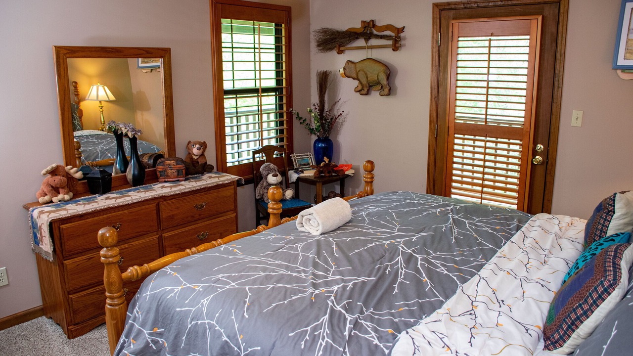 Photo of Bedroom in Wears Valley