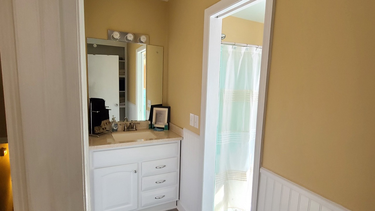 Photo of Bathroom in Zebulon