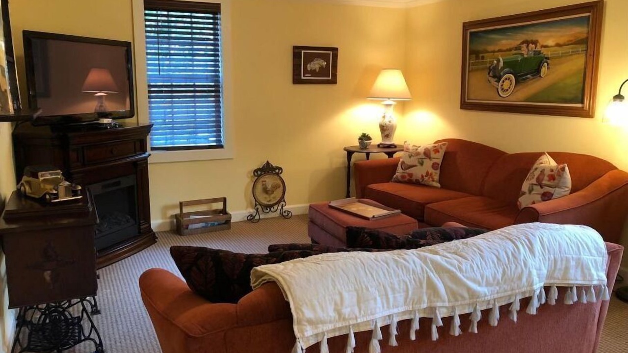 Photo of Livingroom in Williamston