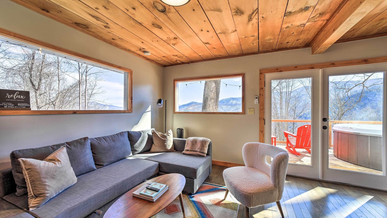 Photo of Livingroom in Canton