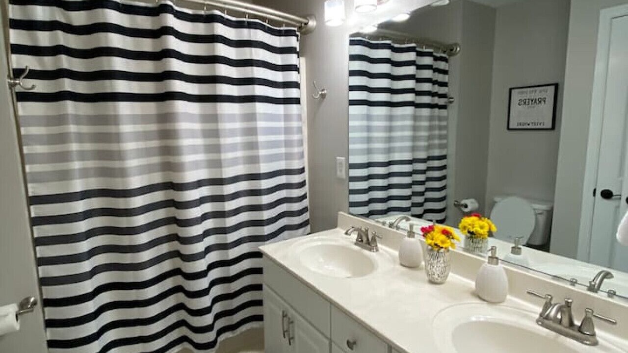Photo of Bathroom in Jamestown