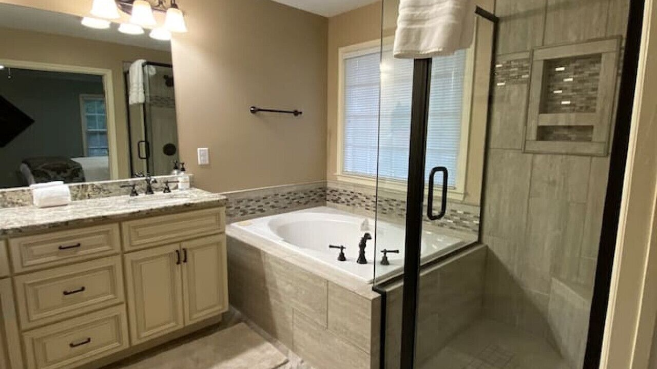 Photo of Bathroom in Jamestown