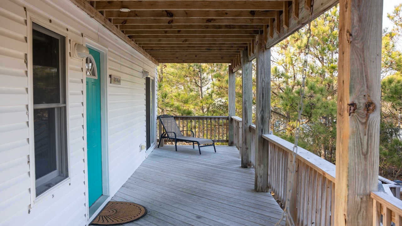 Photo of Patio Balcony in Whalehead Beach