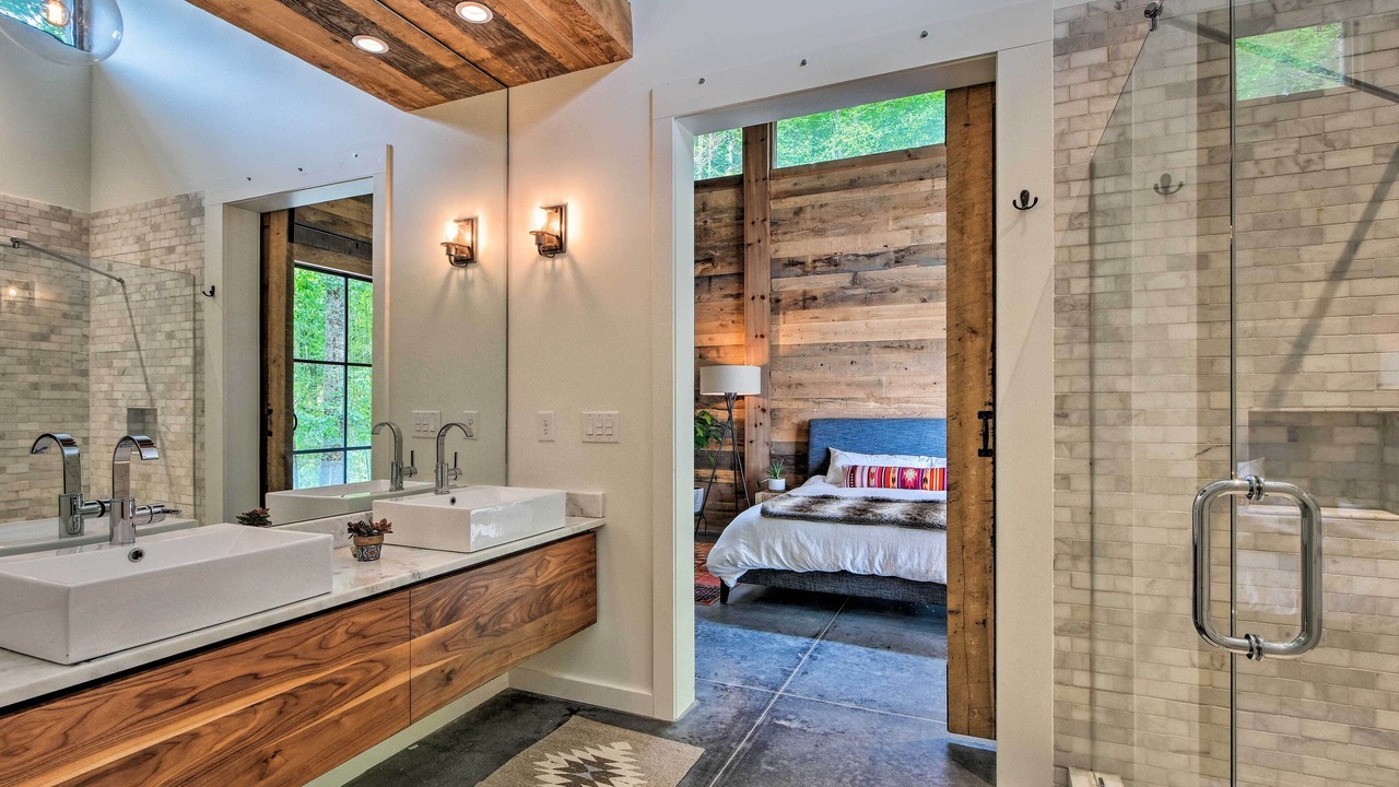 Photo of Bathroom in Topton