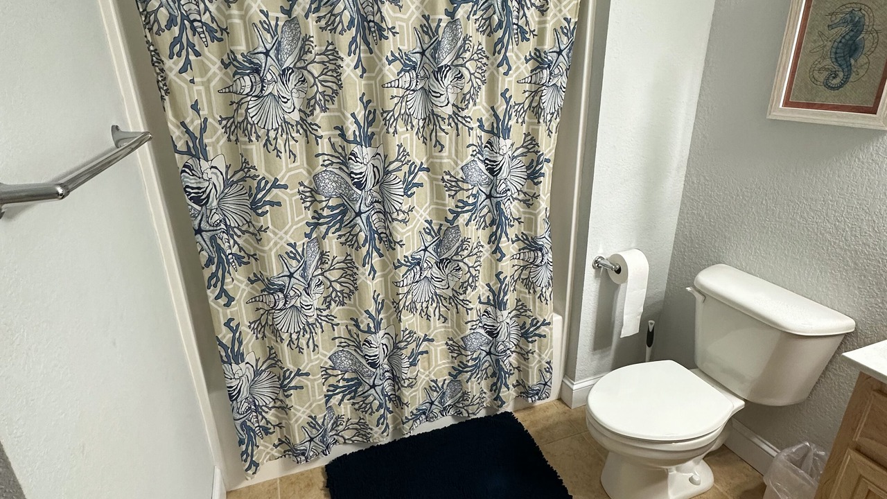 Photo of Bathroom in Manteo