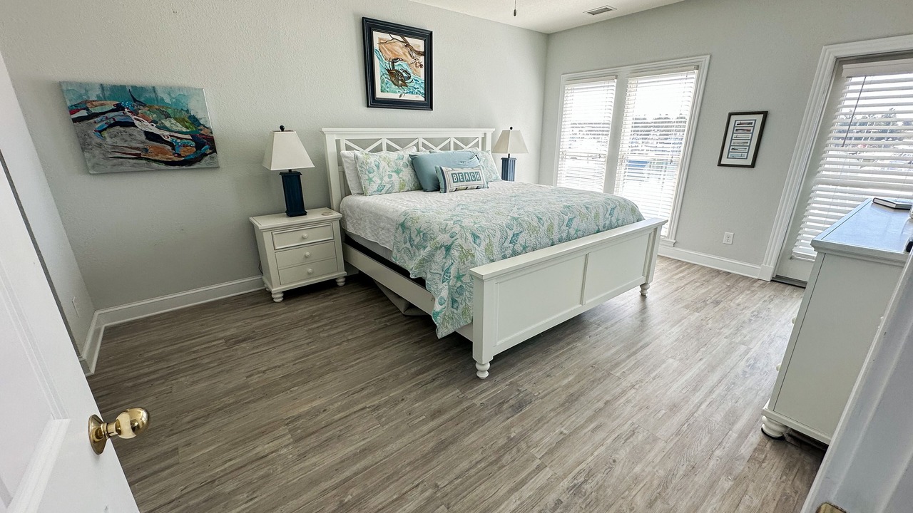 Photo of Bedroom in Manteo