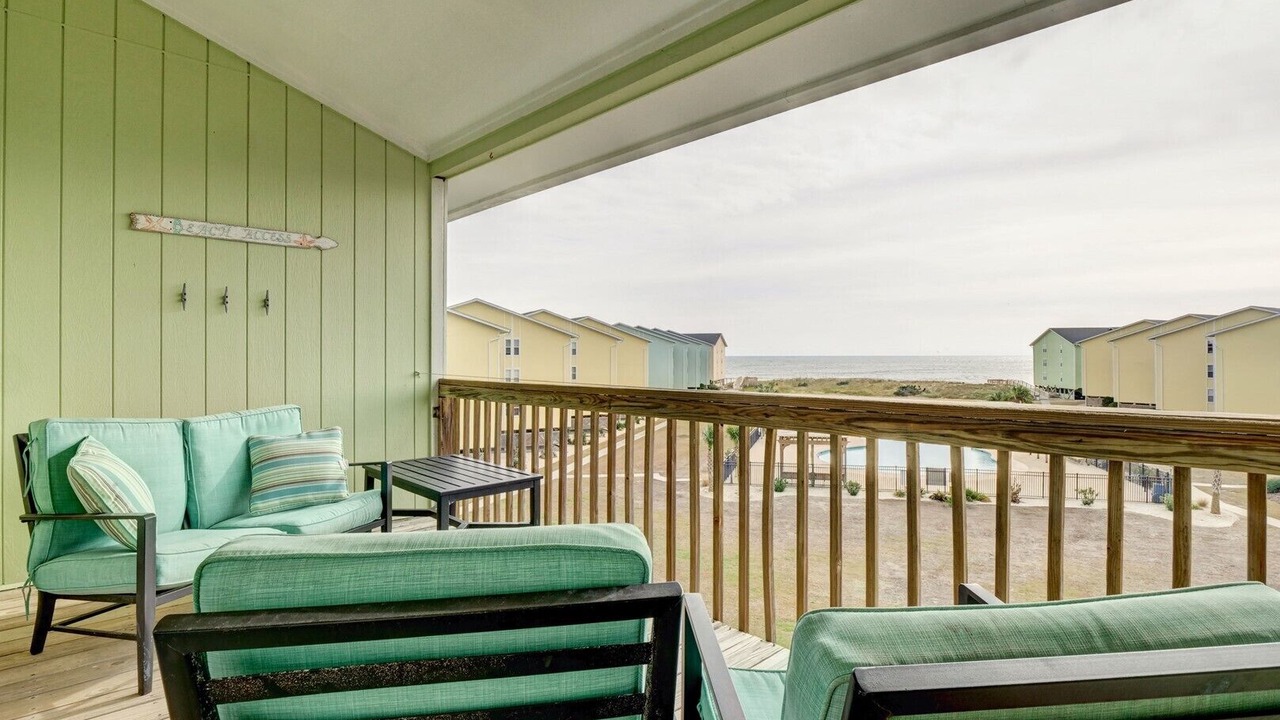 Photo of Patio Balcony in Surf City