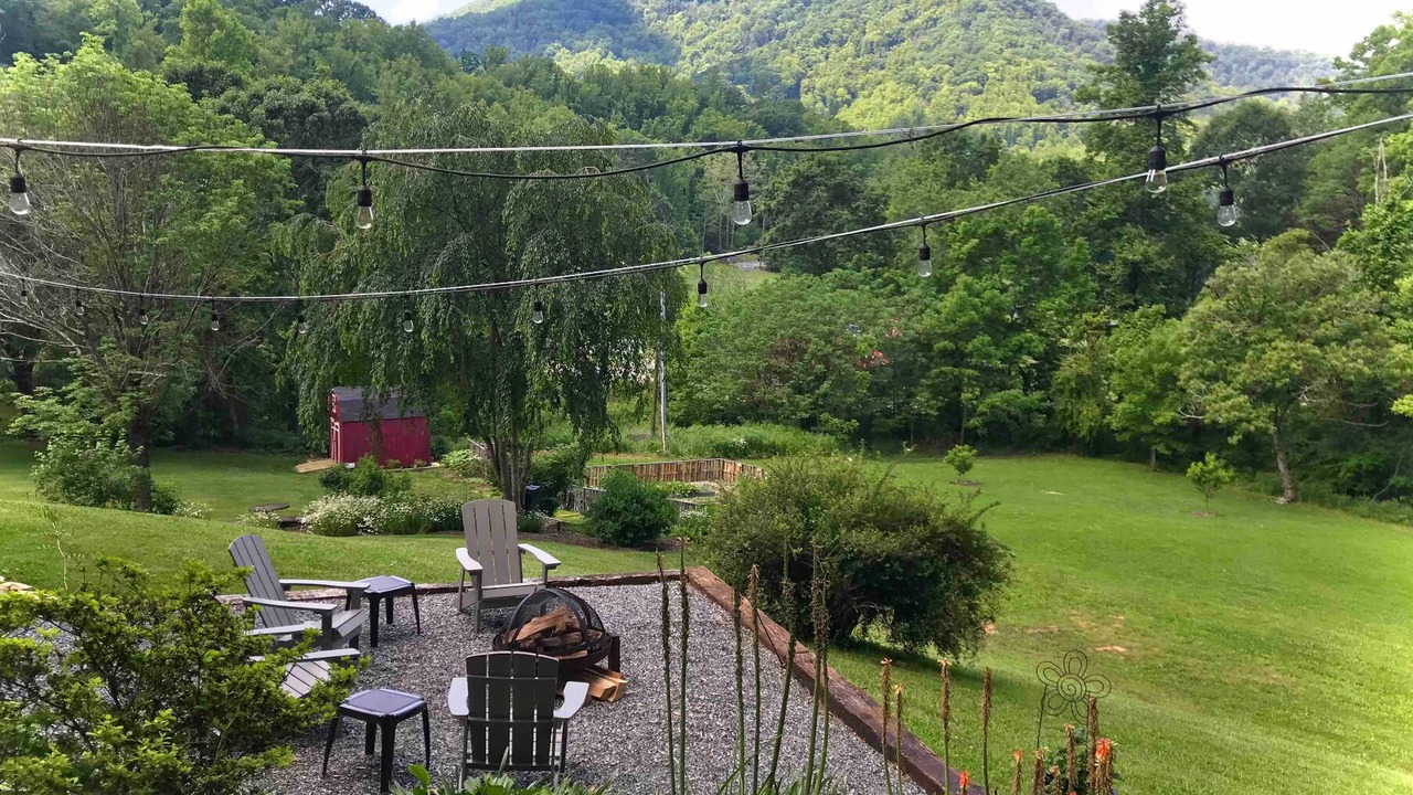 Photo of Others in Weaverville