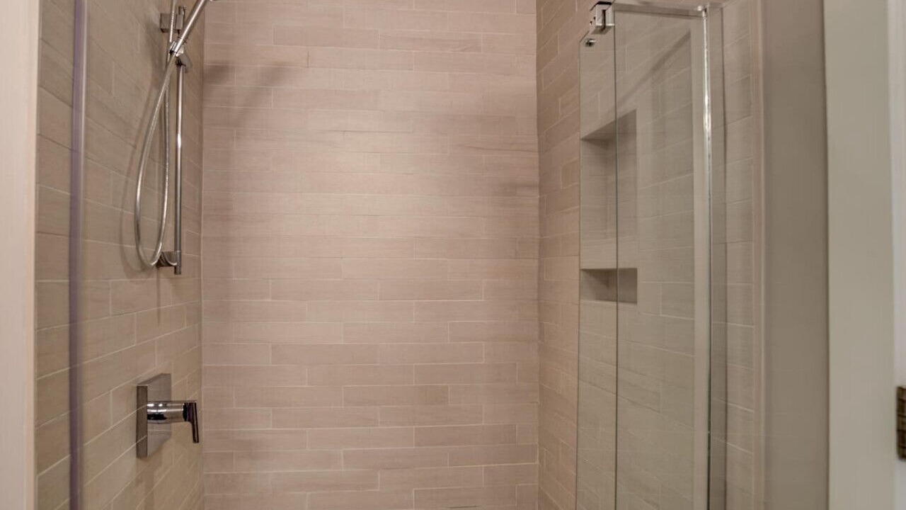 Photo of Bathroom in East End - Valley Street
