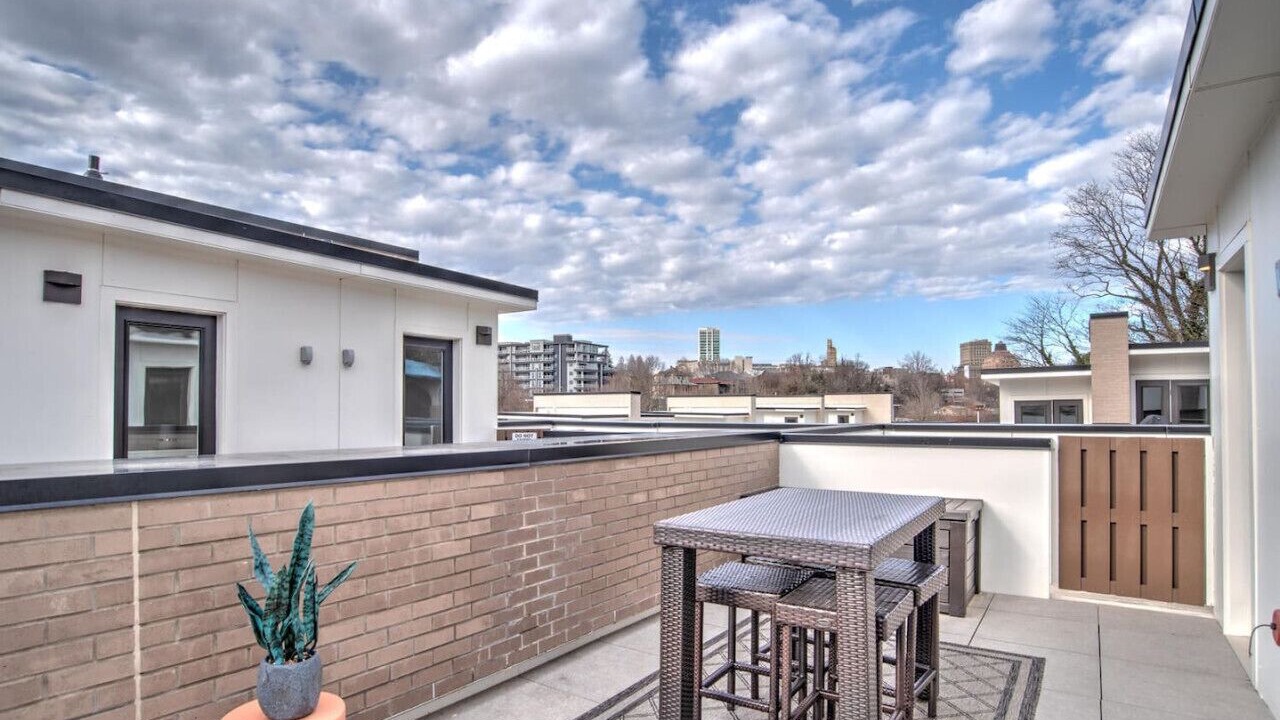 Photo of Outdoor in East End - Valley Street