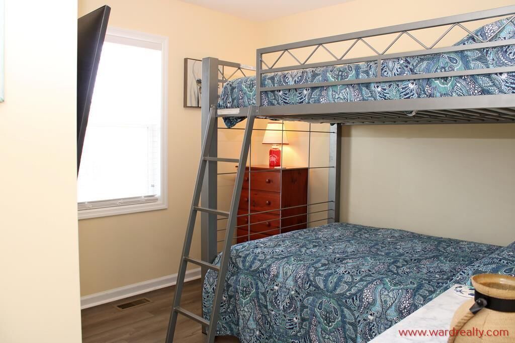 Photo of Bedroom in North Topsail Beach