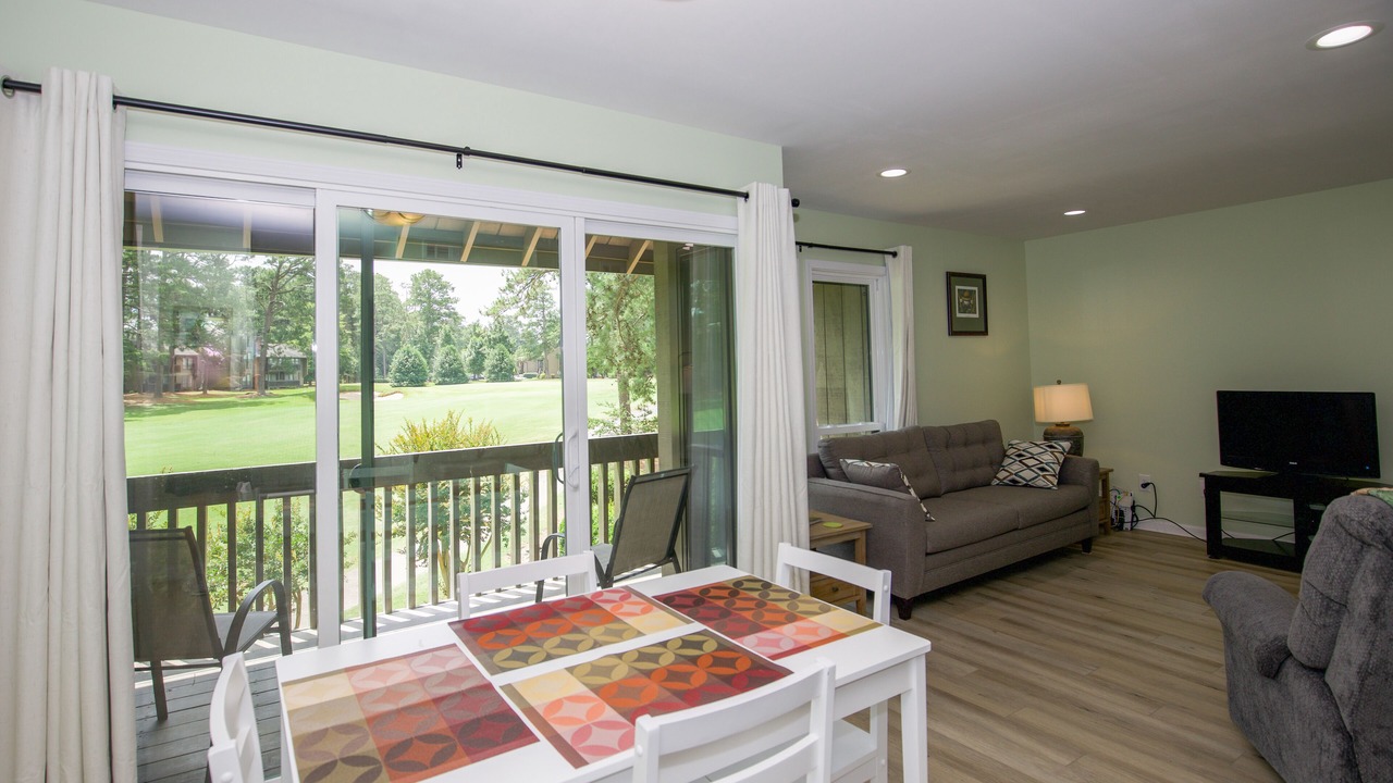 Photo of Livingroom in Pinehurst