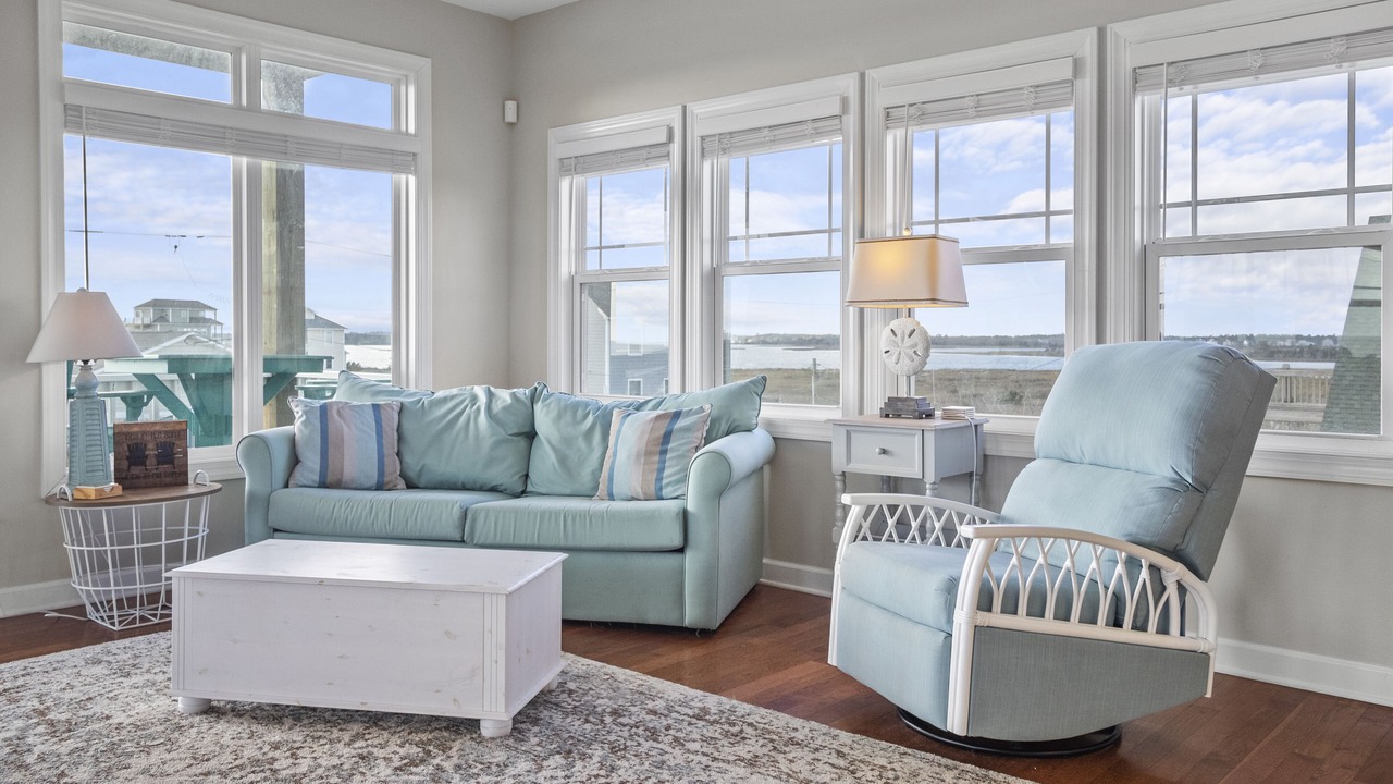 Photo of Livingroom in North Topsail Beach