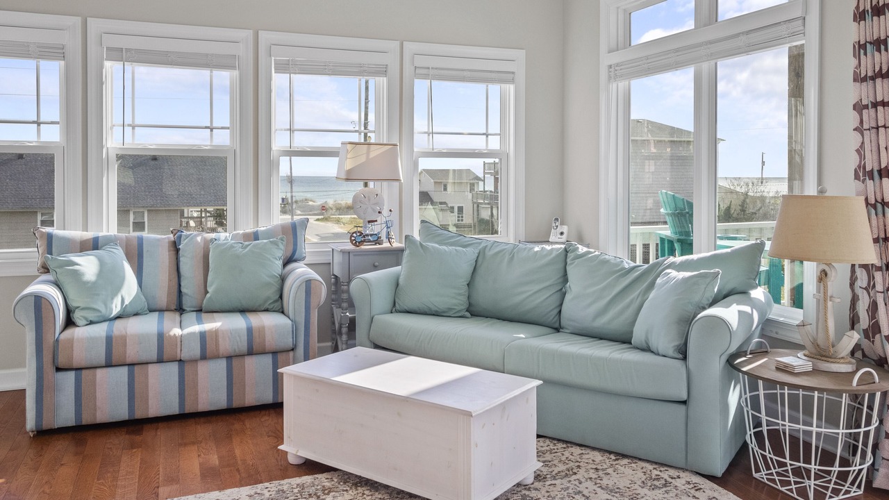 Photo of Livingroom in North Topsail Beach