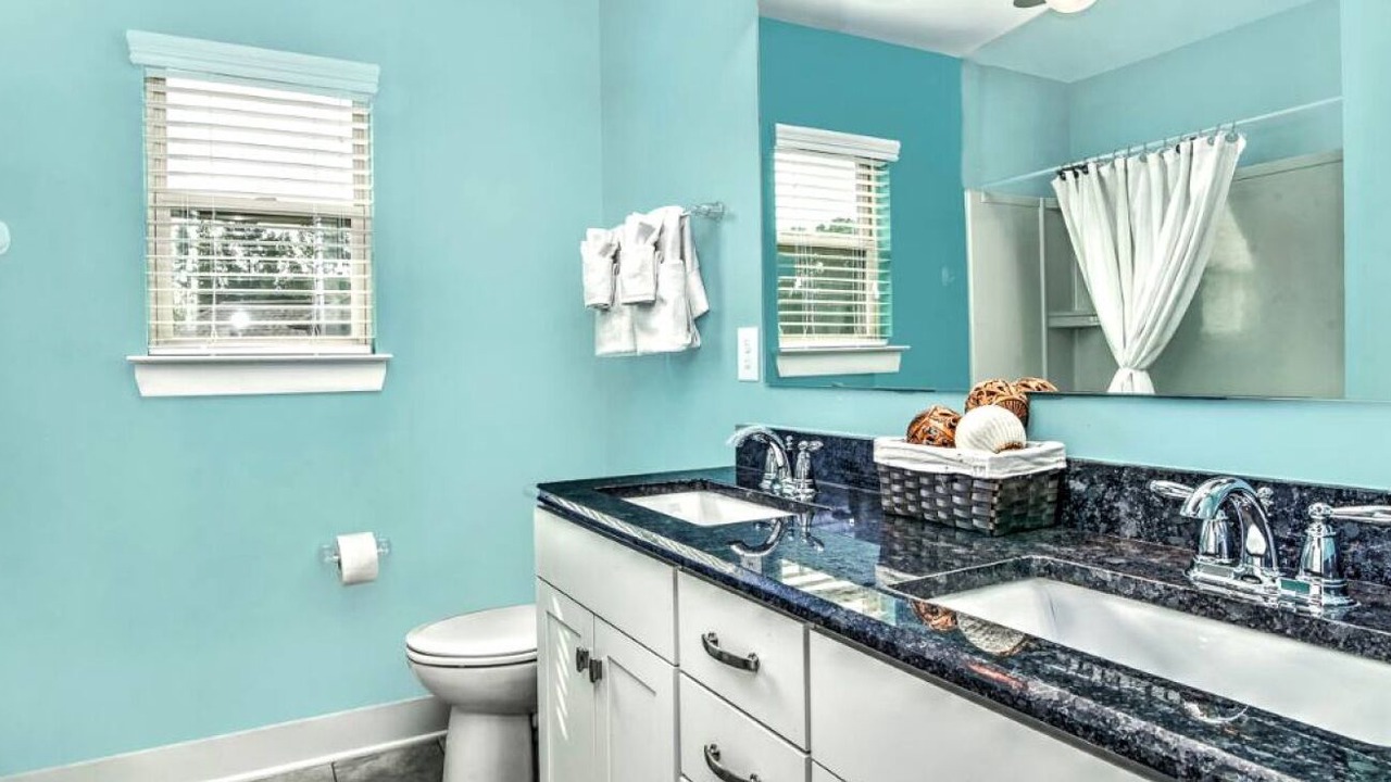 Photo of Bathroom in Dixie - Berryhill