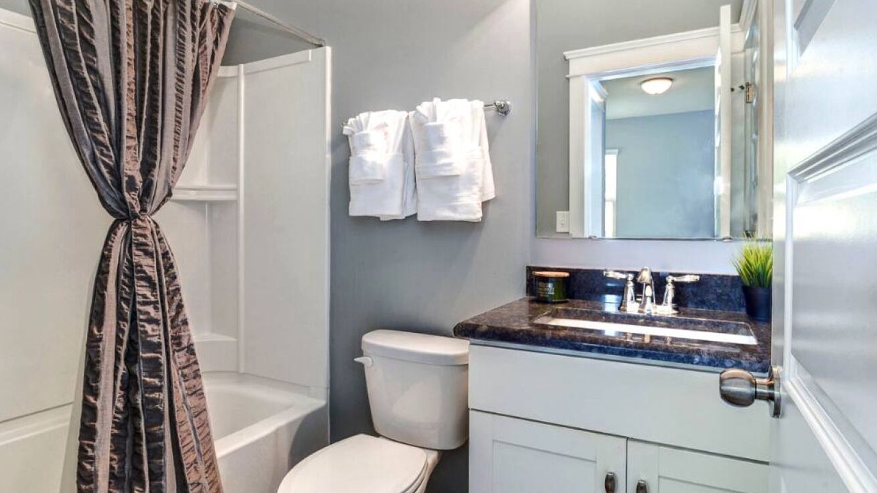 Photo of Bathroom in Dixie - Berryhill