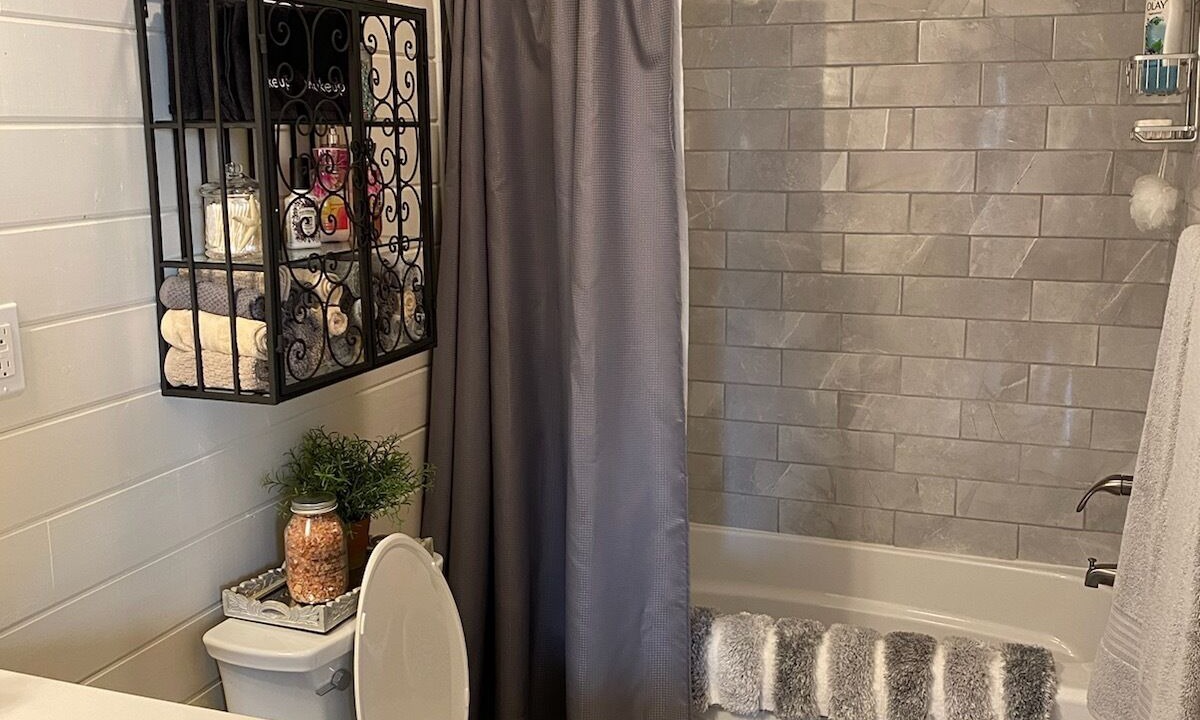 Photo of Bathroom in Hubert