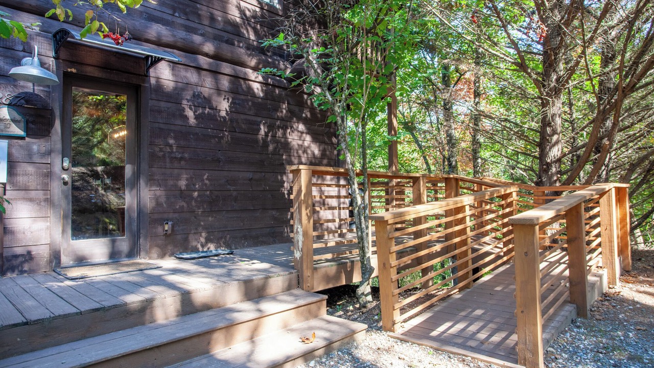 Photo of Patio Balcony in Bryson City