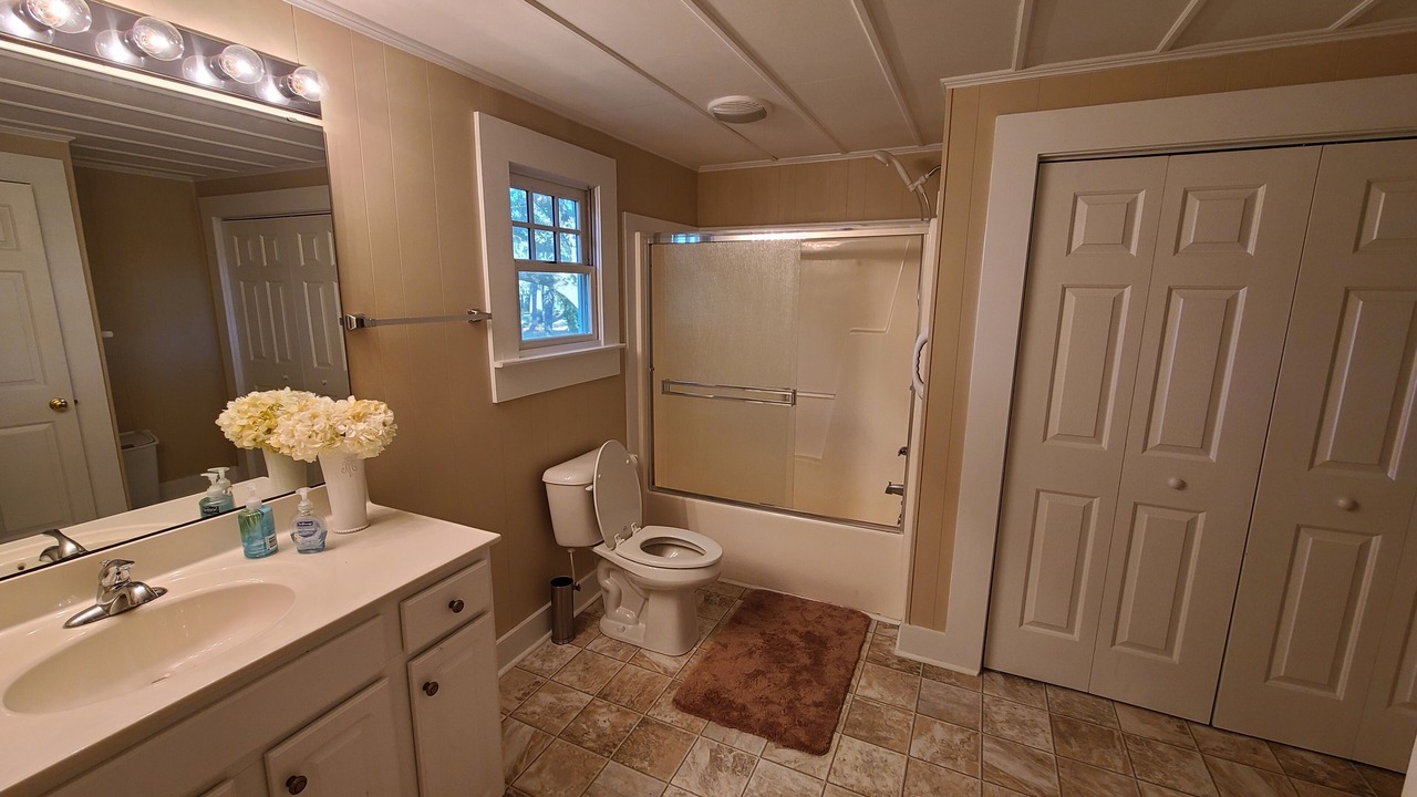 Photo of Bedroom in Atlantic