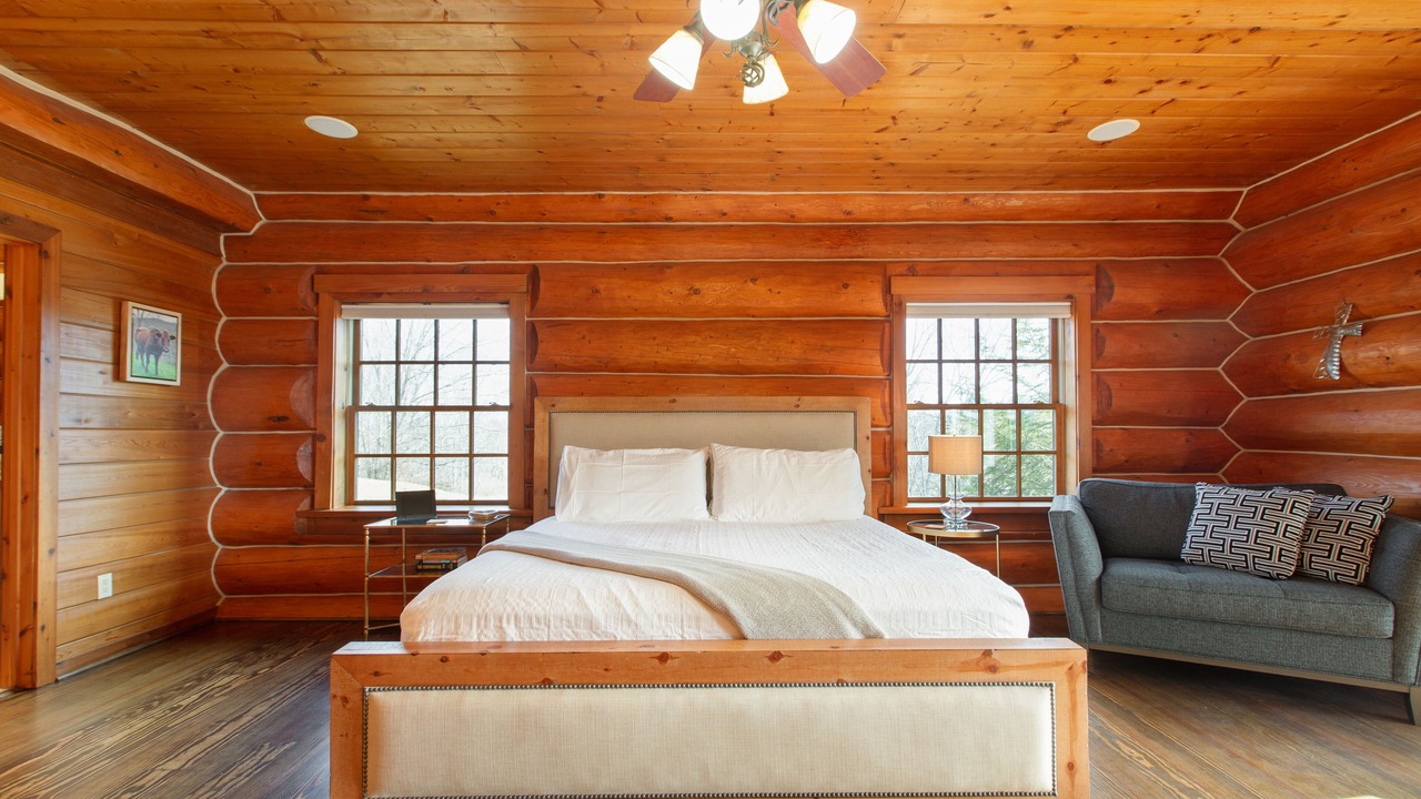 Photo of Bedroom in Marshall