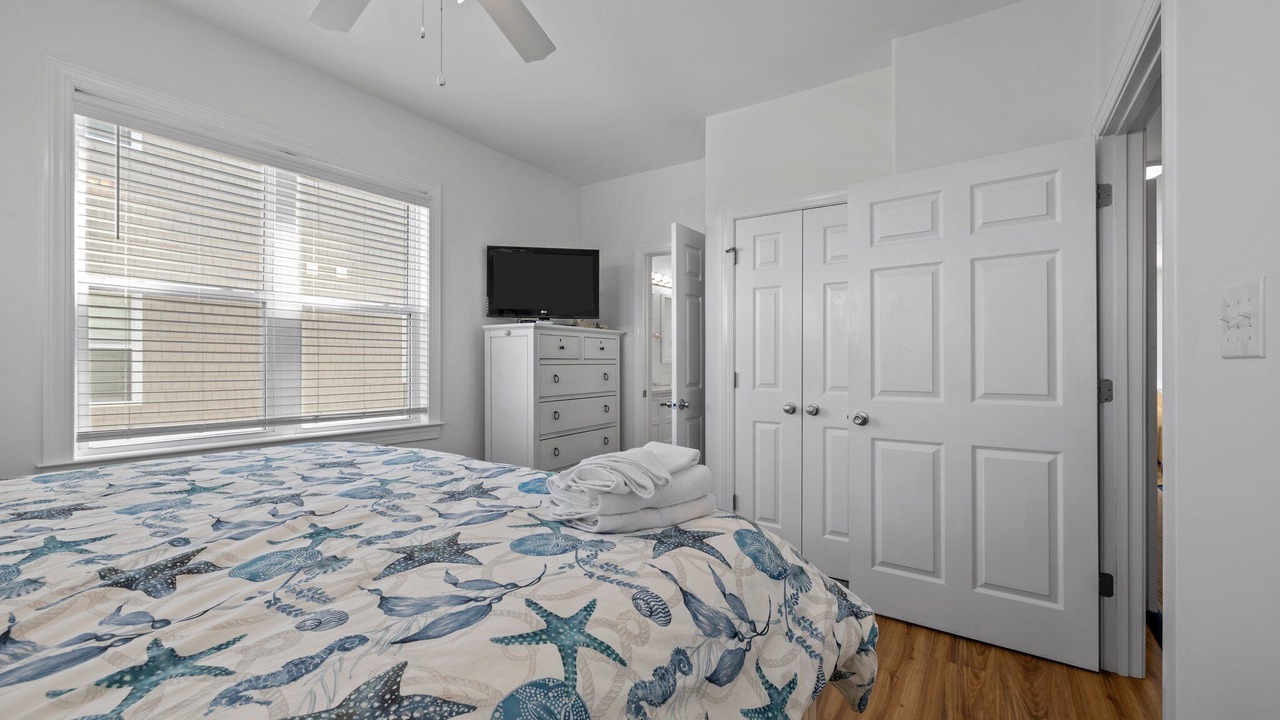 Photo of Bedroom in Indian Beach