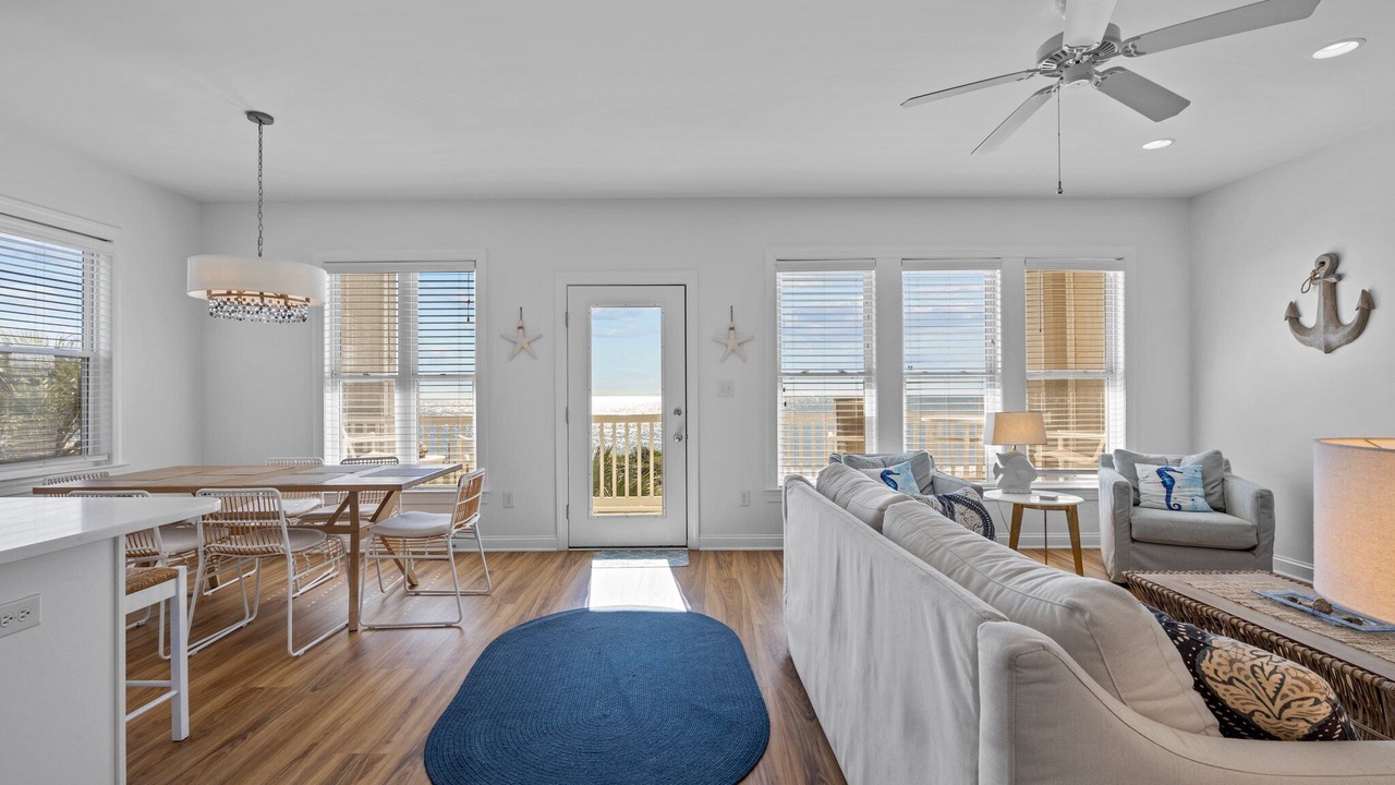 Photo of Livingroom in Indian Beach