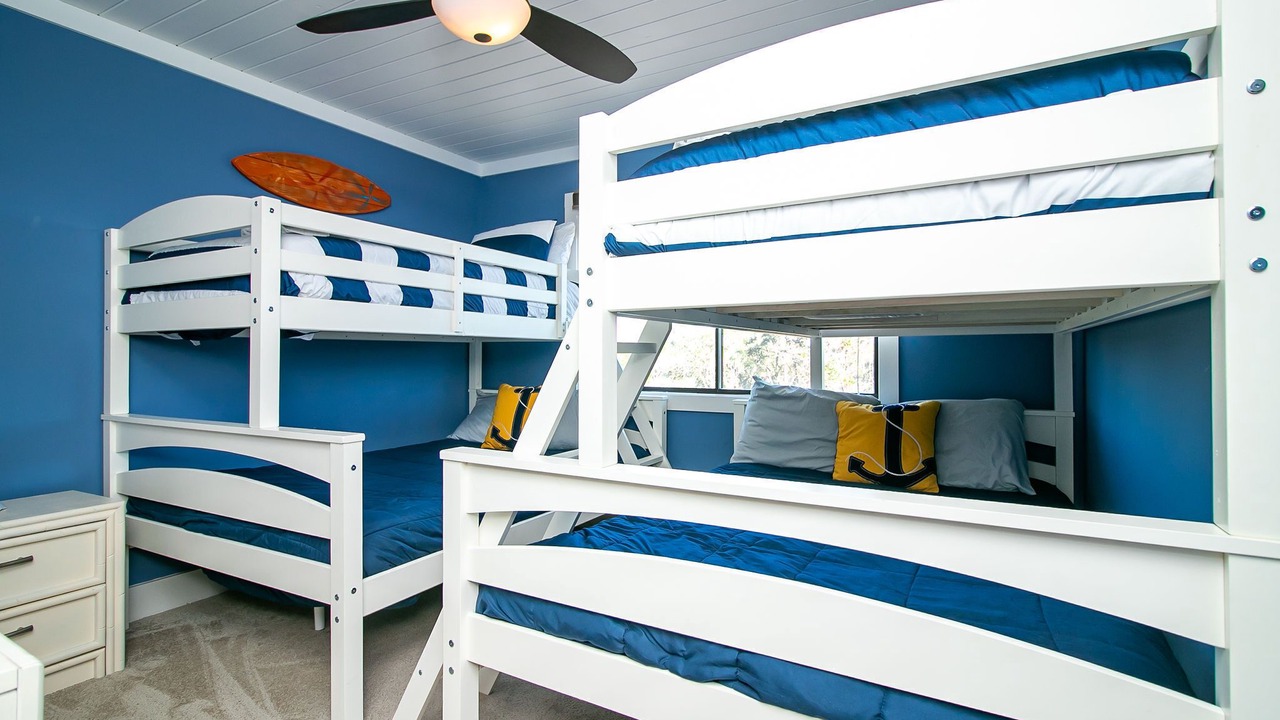 Photo of Bedroom in Caswell Beach