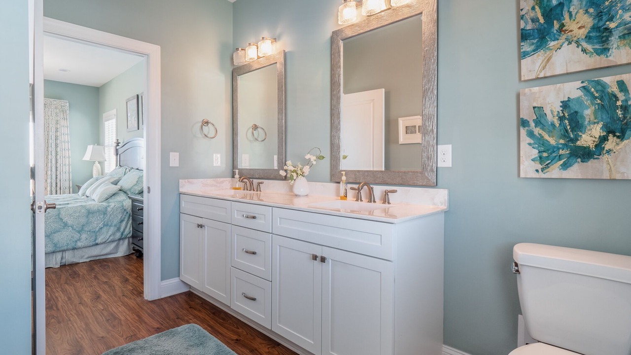 Photo of Bathroom in Village of Stump Sound