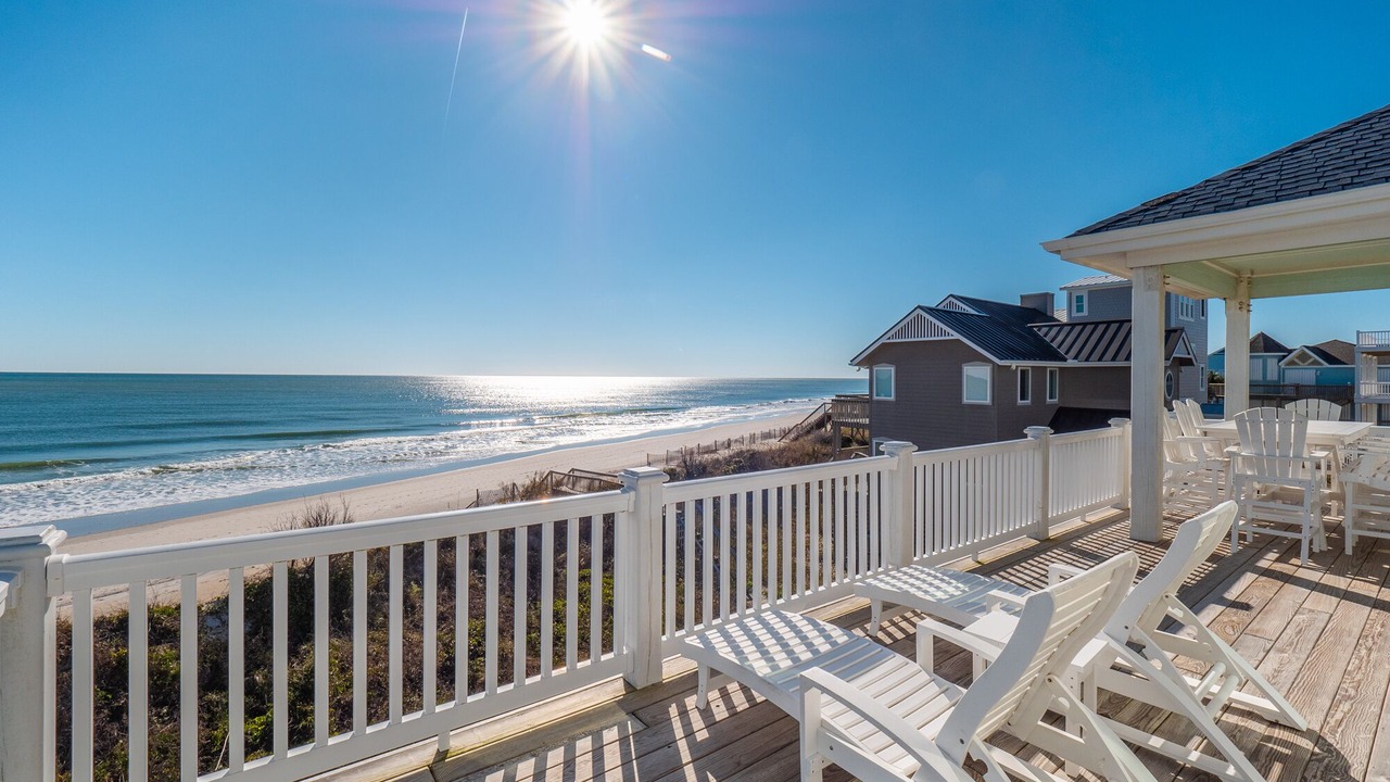 Photo of Patio Balcony in Village of Stump Sound
