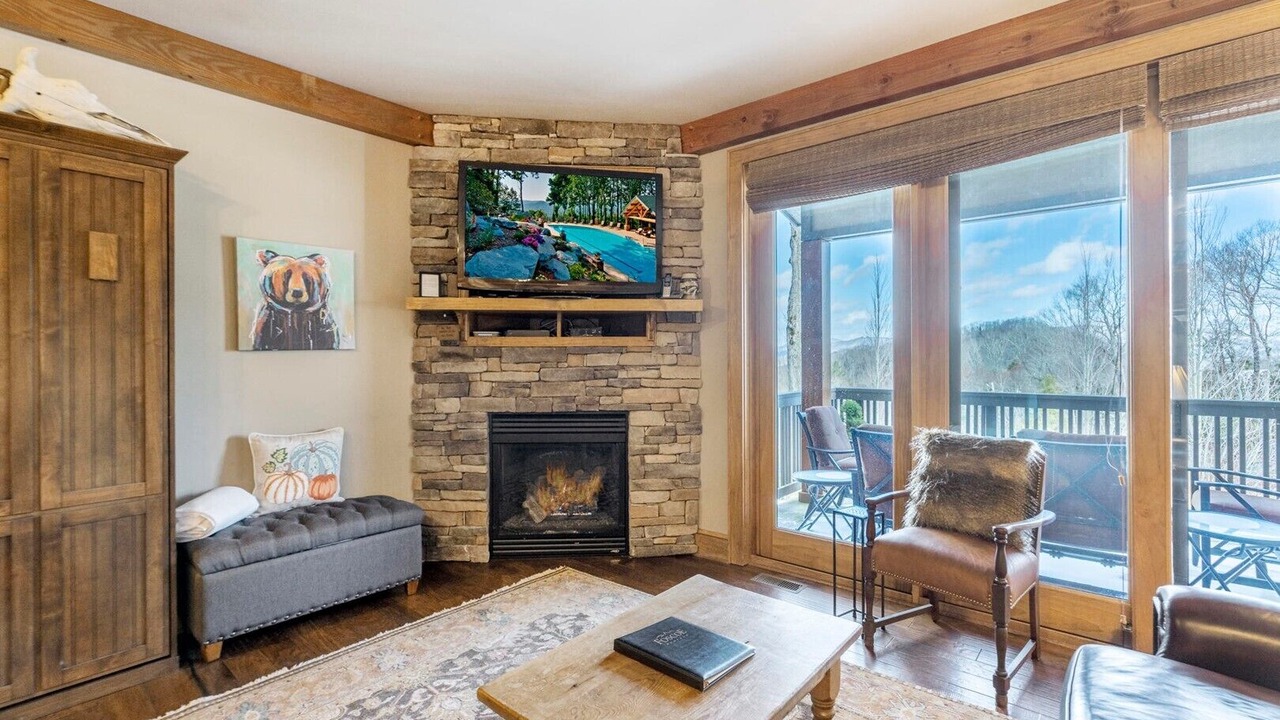 Photo of Livingroom in Boone