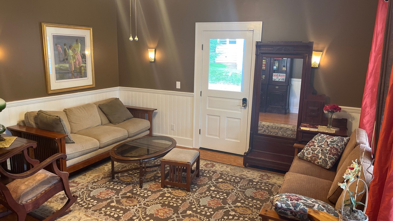 Photo of Livingroom in Waynesville
