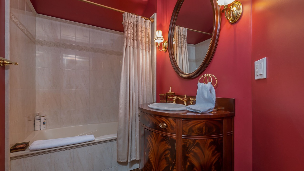 Photo of Bathroom in Hendersonville