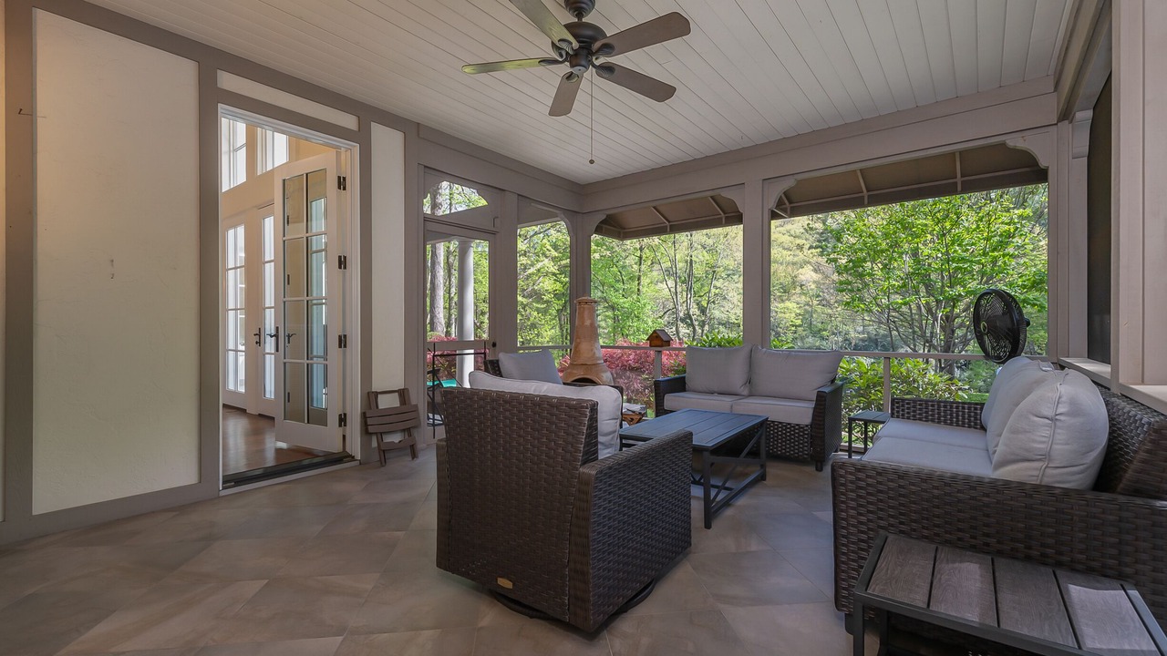 Photo of Outdoor in Hendersonville