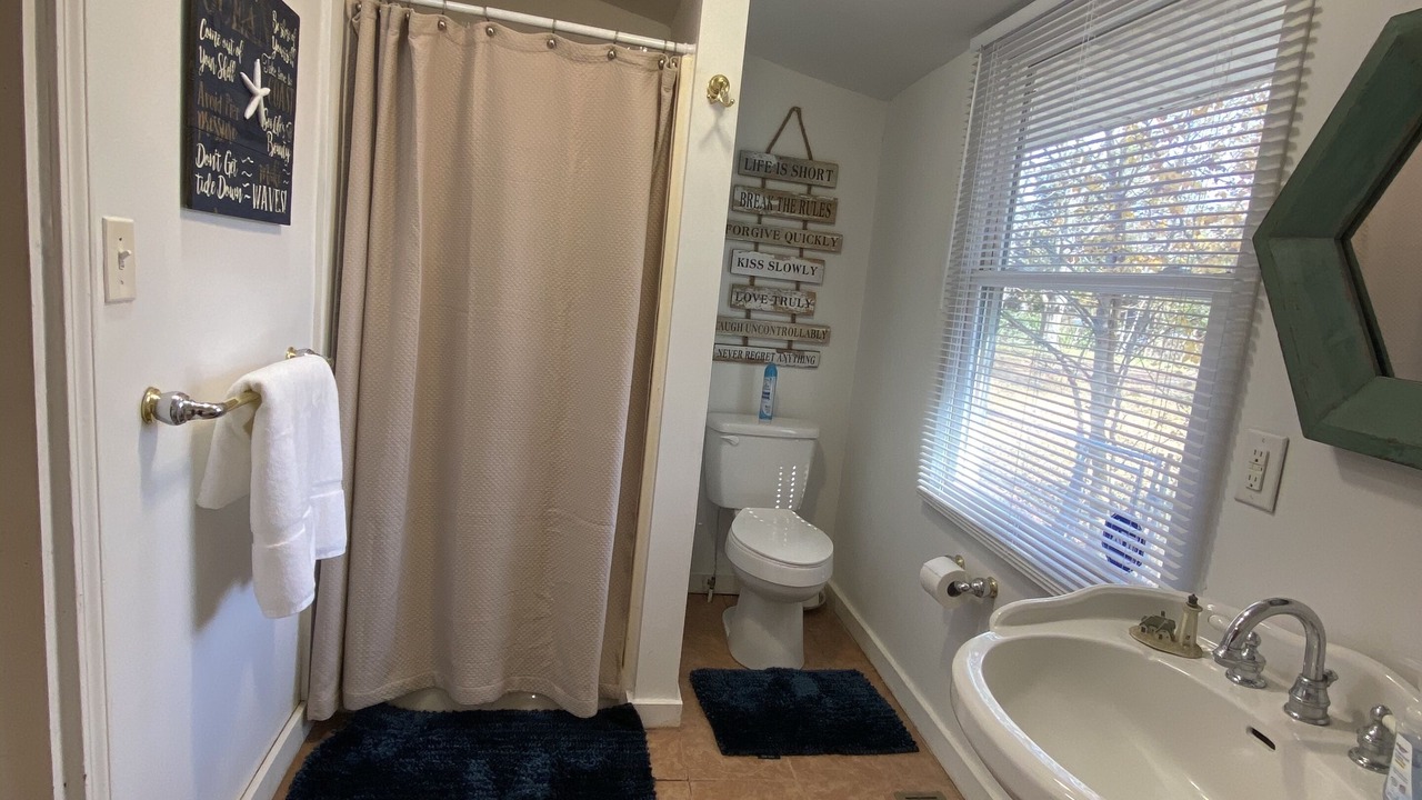 Photo of Bathroom in Ayden