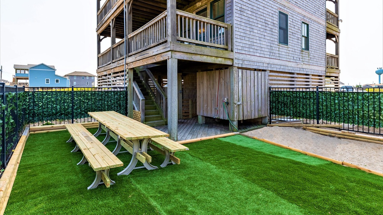 Photo of Patio Balcony in Rodanthe
