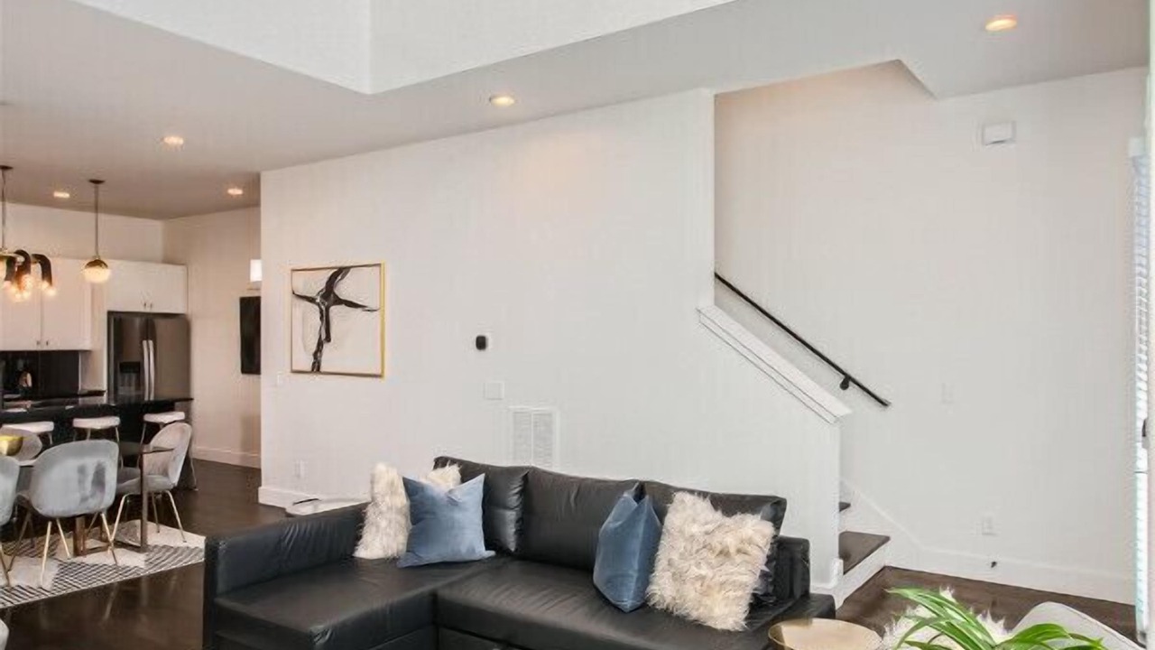 Photo of Livingroom in Berry Hill