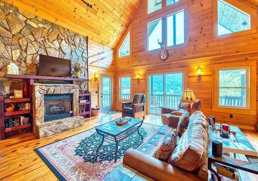 Photo of Livingroom in Maggie Valley